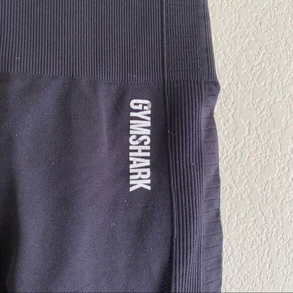 Gymshark Black Cropped Energy + Seamless Leggings - Picture 4 of 6